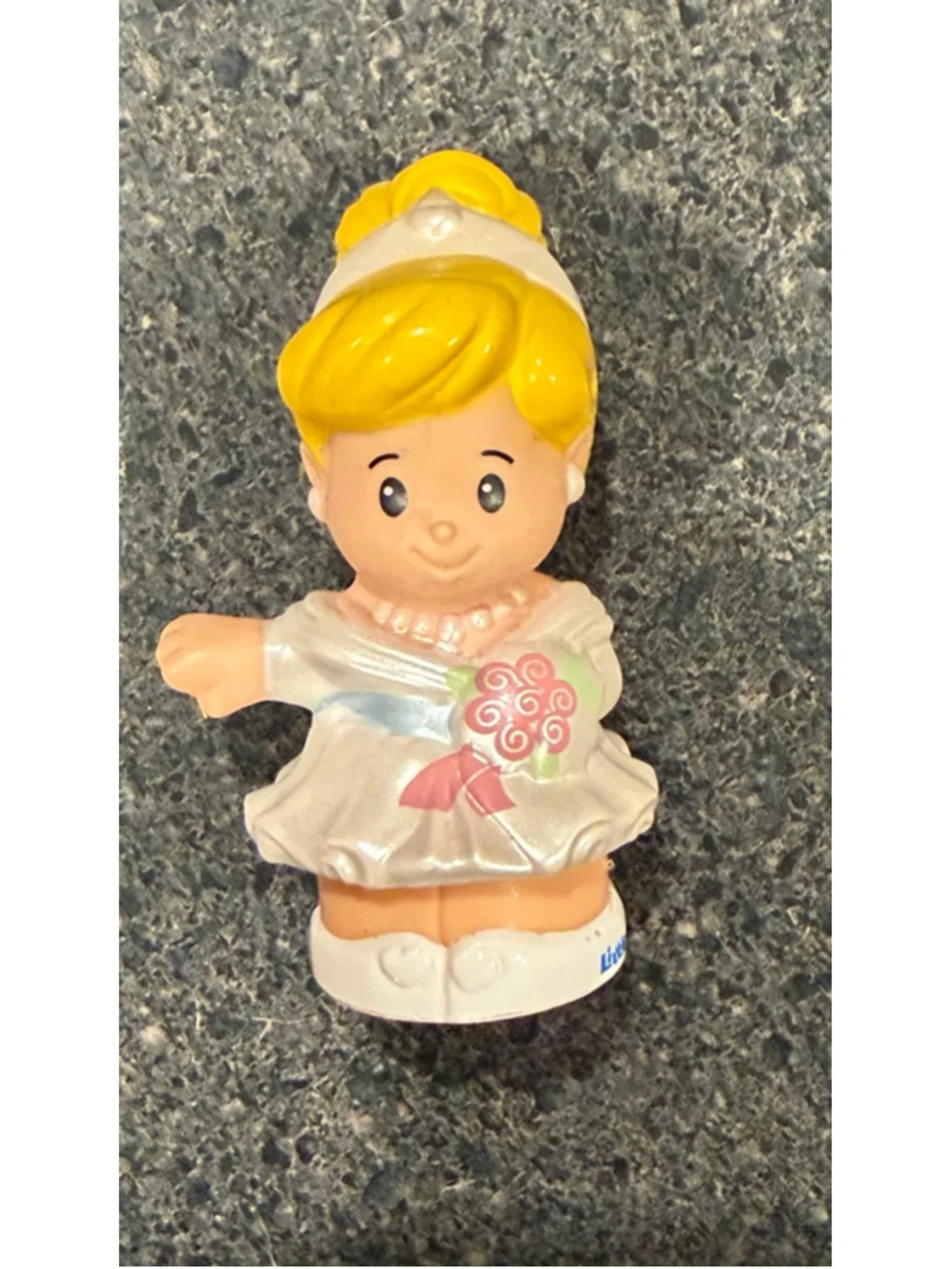 Fisher-Price Little People Cinderella Wedding Bride Figure - Picture 5 of 5